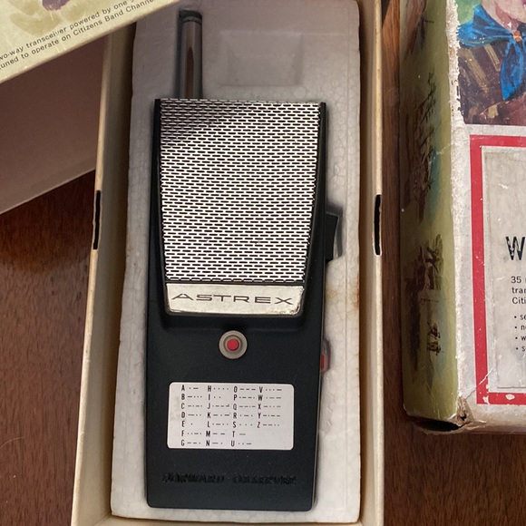 Vintage walkie-talkie. Boxes and receiver. - Picture 3 of 3